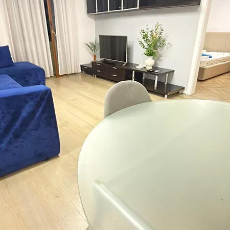 Holiday Tirana Apartamento